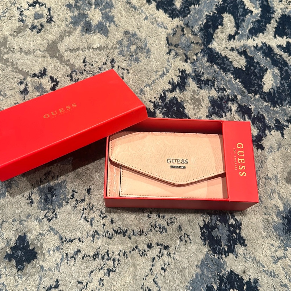 Guess Wallet
